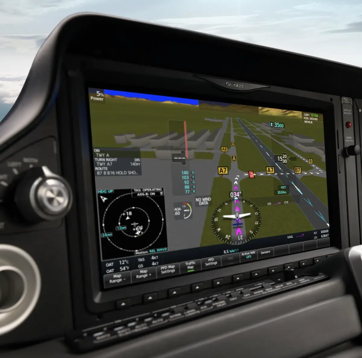 cirrus avionics